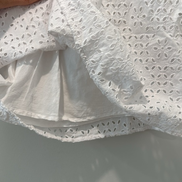 J Crew Smocked Puff Sleeve Top In Eyelet White Size Small Broderie Ruffle Smock - Picture 5 of 7